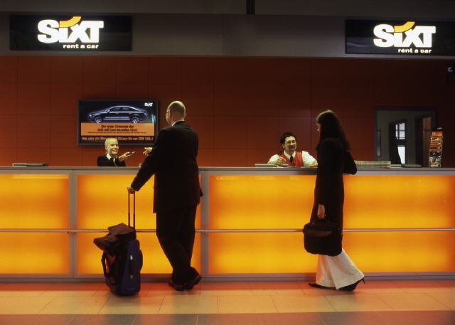 Short Message Service (SMS) für die Sixt AG